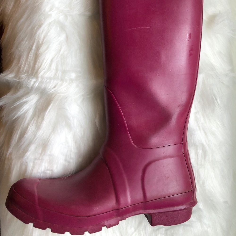 Tall Hunter Rain Boots, Size 9, Raspberry - Picture 5 of 13